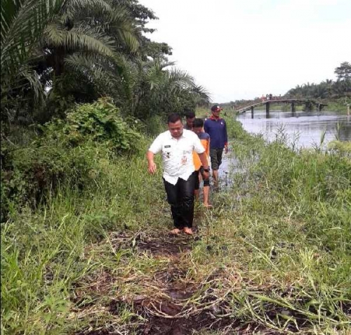 Ternyata Lokasi Banjir di Kelurahan Sekip Hulu Ditunggu 4 Buaya dan Seekor Ular Piton Besar