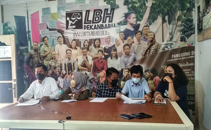 LBH Pekanbaru Sayangkan Syafri Harto Masih Dekan Aktif di Unri