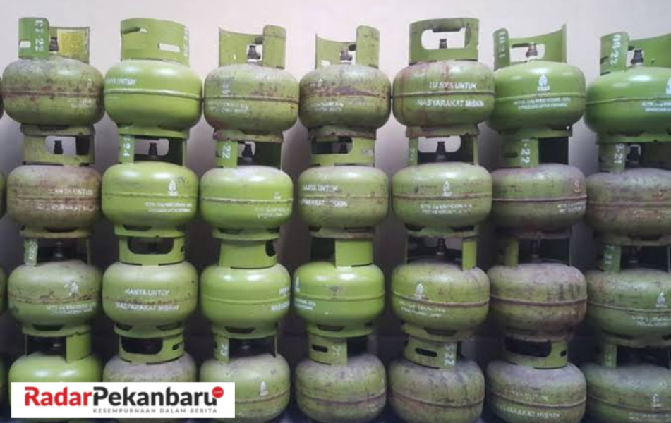 LPG 3 KG Langka Di Pelalawan Bagian Selatan, Aktivis Ini  Sebut Puntung Kayu Api Jadi Solusi, Disperindag: Kita Sudah Konsultasi Ke Pertamina!