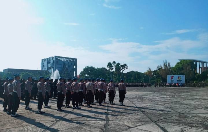 Amankan Demontrasi F-SPTI dan K-SPSI, Ribuan Personel Gabungan Siaga di Kantor Gubri