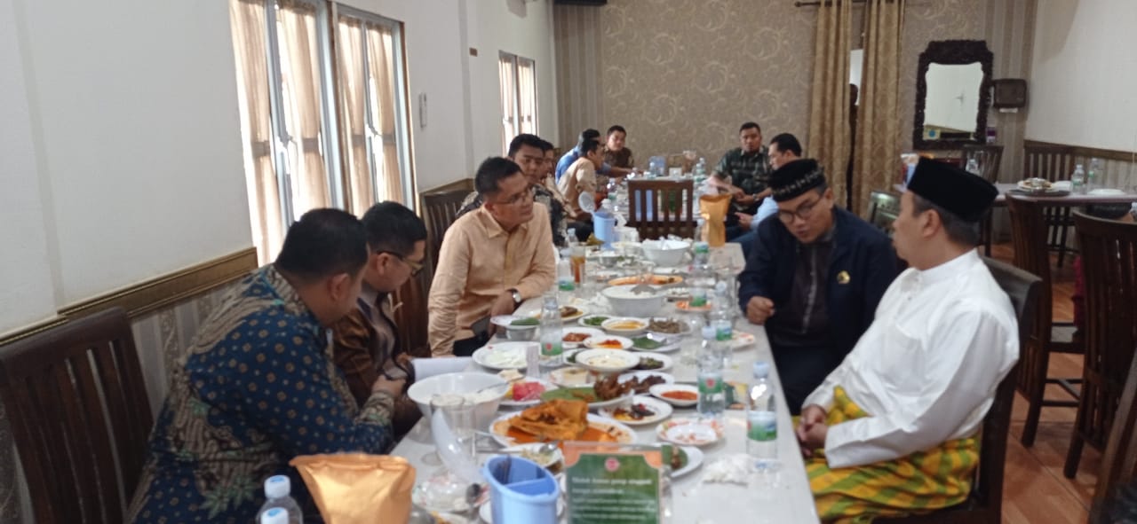 FMPPM Serahkan Berkas Penolakan HGU Sawit PT. TUM Pulau Mendol