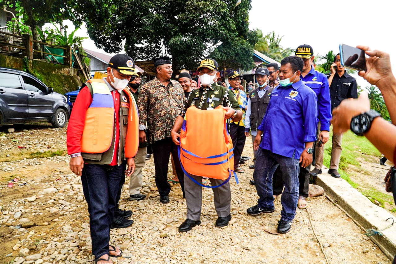 Ketua KNPI Kampar Kunjungi Korban Banjir Ludai