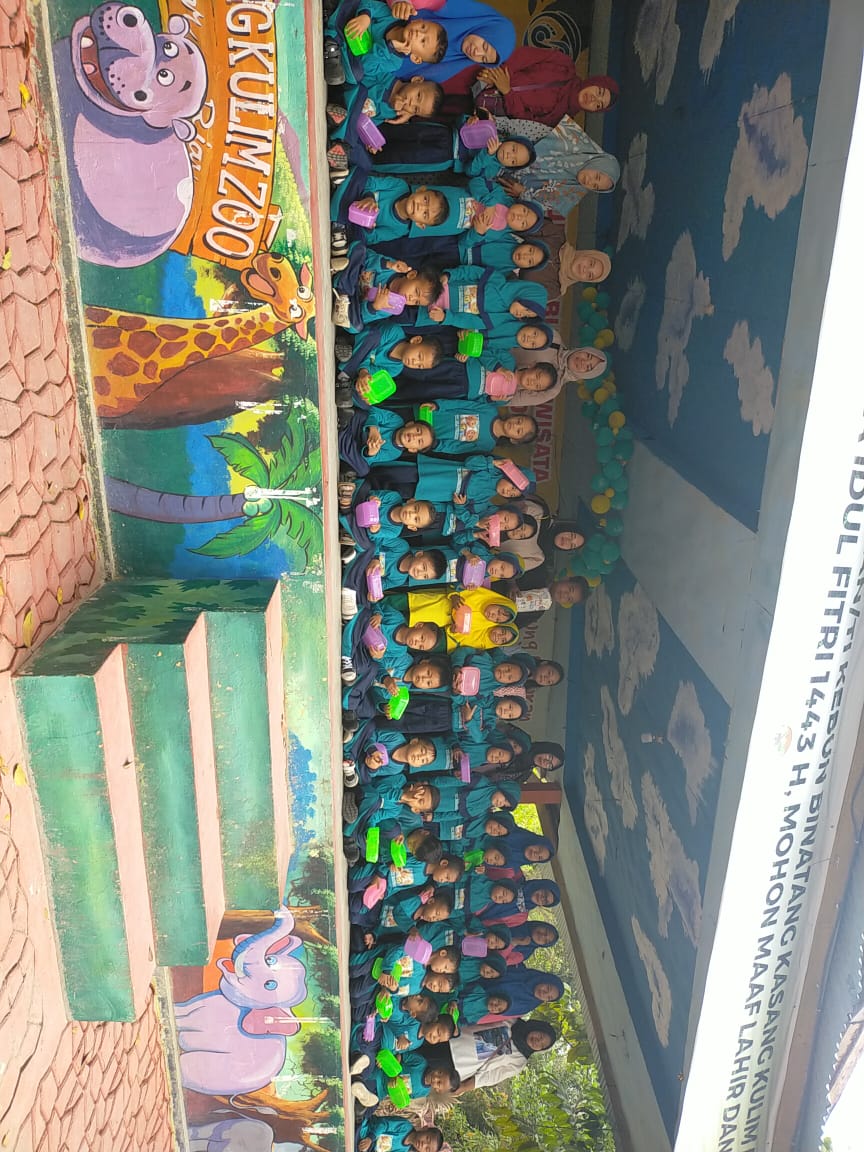 Outing Class, TK Mawaddah Siak Hulu Ajak Siswa Belajar Sambil Bermain ke Kebun Binatang