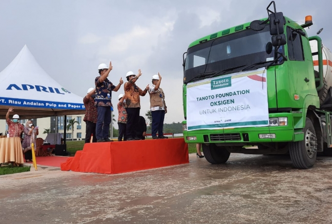 Gubernur Riau Lepas 500 Ton Oksigen, Dikirim ke Jawa dan Bali
