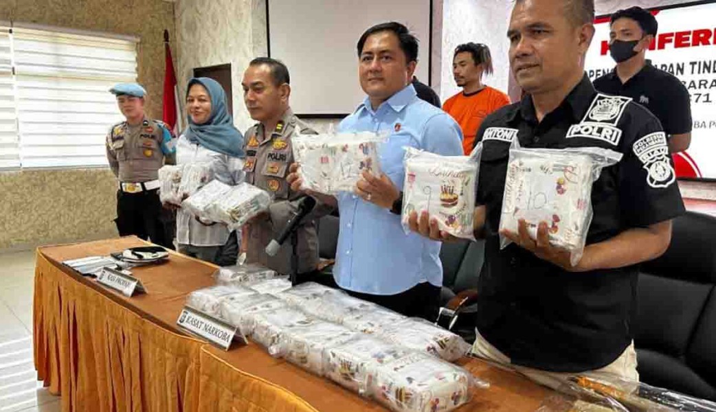 Pasutri Bawa Sabu di Parkiran Mal SKA Pekanbaru Terbongkar, 20 Kg Sabu Disita