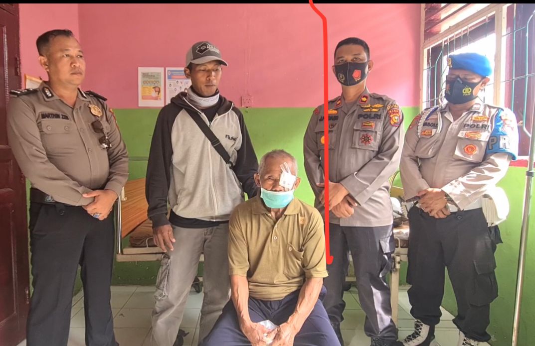 Jumat Barokah Polda Riau, Mulai Bedah Rumah, Cek Dompet Tukang Becak Hingga Menyediakan Warung Grati