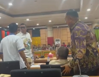 BK DPRD Riau Mulai Usut Kisruh Banggar, Parisman dan Eet Dipanggil