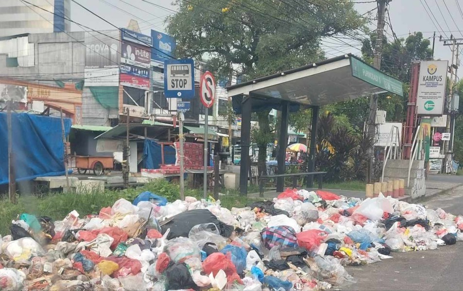 Tanpa Pihak Ketiga Dalam Angkutan Sampah, Pemko Pekanbaru Bangkitkan Semangat Gotong Royong, OPD dan Warga Dikerahkan