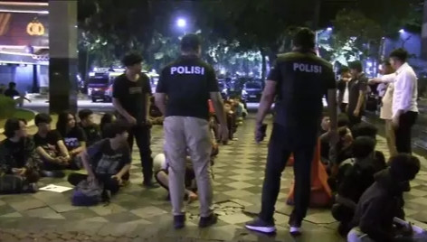 Demo Tolak Naik Gaji DPR Ricuh, 312 Pendemo Diamankan Polisi