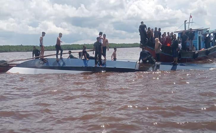 6 Kru Kapal SB Evelyn Calisca 01 yang Ditahan Polisi