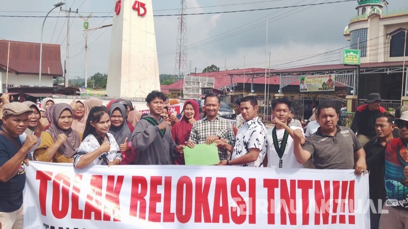 Anggota DPRD Kuansing Dinilai Melawan Kebijakan Negara, Aksi Tolak Relokasi TNTN Disorot