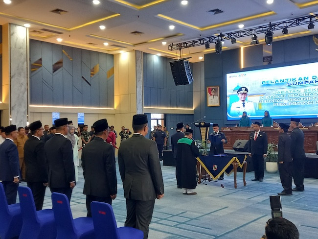 Wako Lantik 7 Pejabat: Zulhelmi Arifin Sekda, Zaki Helmi Kadis DPMPTSP