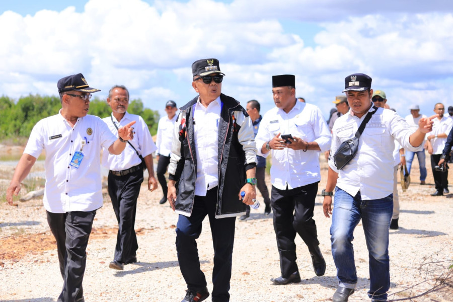 Plt Bupati H.Asmar Terus Tinjau Jalan Tiga Desa di Rangsang Minta Dinas PUPR Sigap