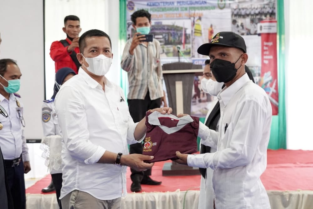  H. Adil Lakukan Peresmian Diklat BST Kapal Layar Motor dan SKK 60 Mil Tahun 2022.
