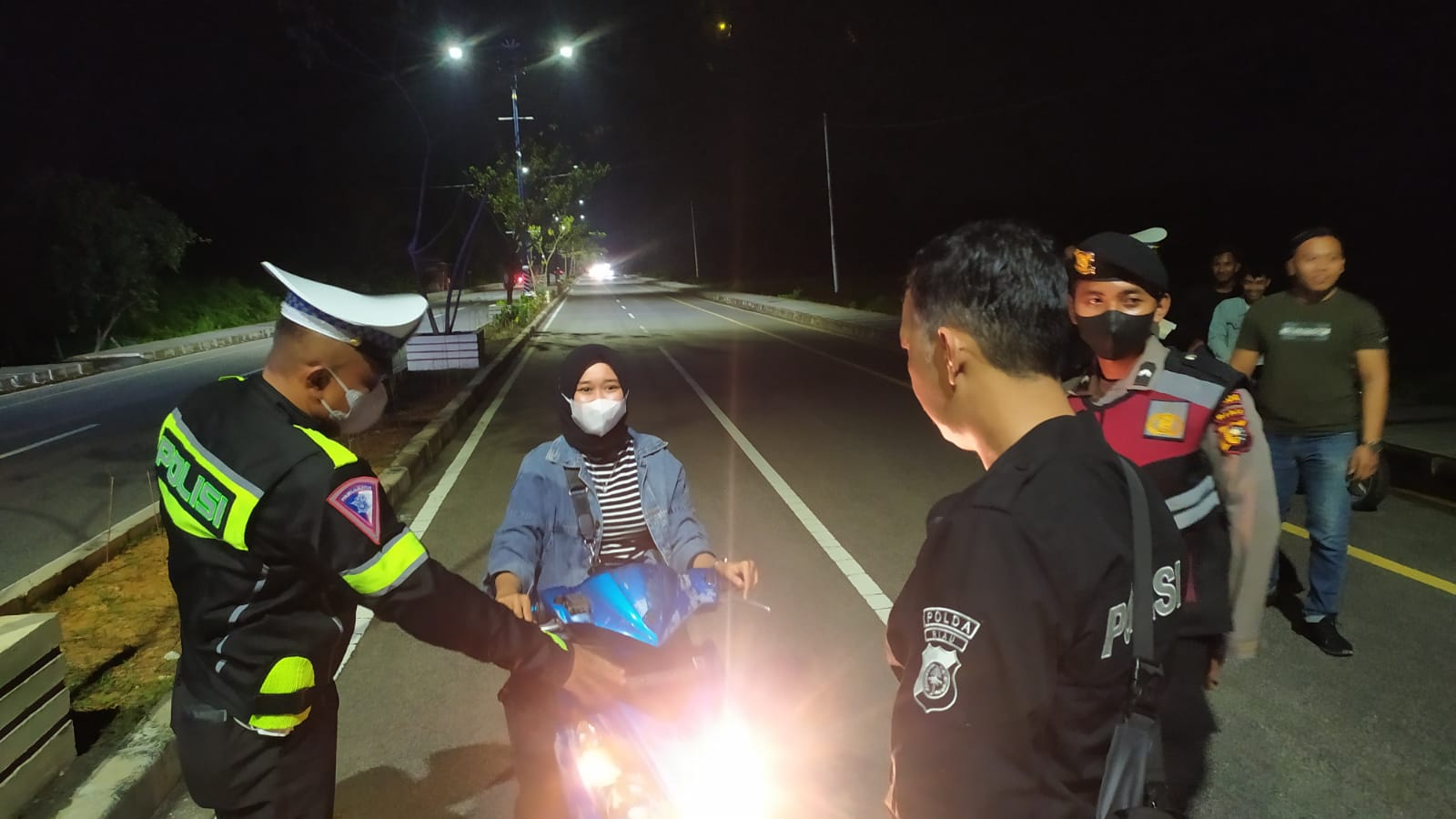 Jaga Keamanan Kota, Puluhan Polisi Patroli Keliling Selatpanjang