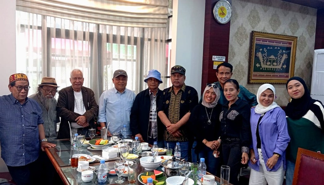 YHPI Miliki Kepengurusan Baru, Asrizal Nur Siap Lanjutkan Perjuangan Resmikan Hari Puisi Indonesia