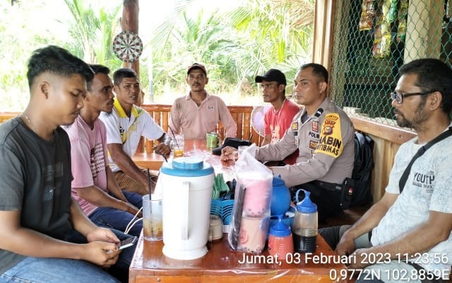 Giat Rutin Jumat Curhat, Polsek Jajaran Polres Meranti kembali Sambangi Masyarakat