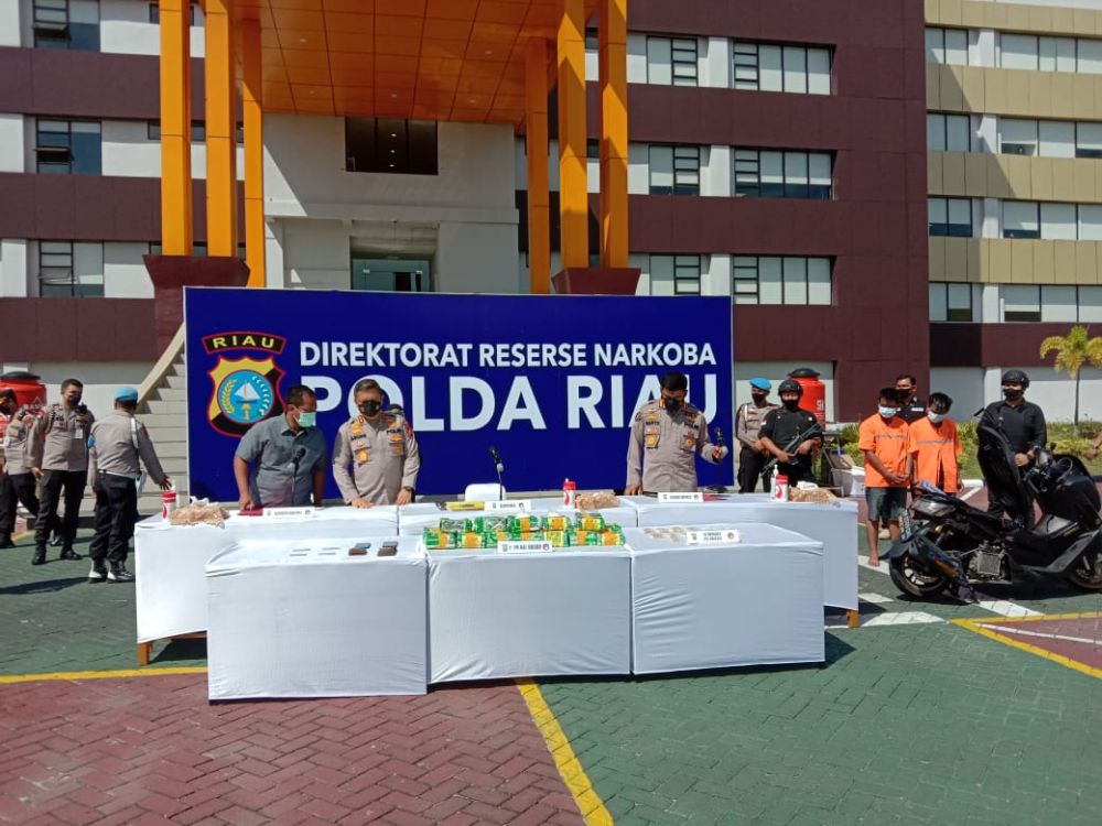 Polda Riau Gagalkan 19 Kg Sabu Kiriman Dari Malaysia