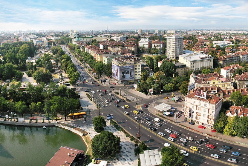 Bulgaria Usir 10 Diplomat Rusia