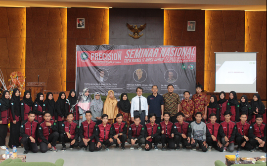 Predatech FST UIN Suska Riau Taja Seminar Nasional Teknologi dan MoU dalam Rangkaian PRECISION 2017