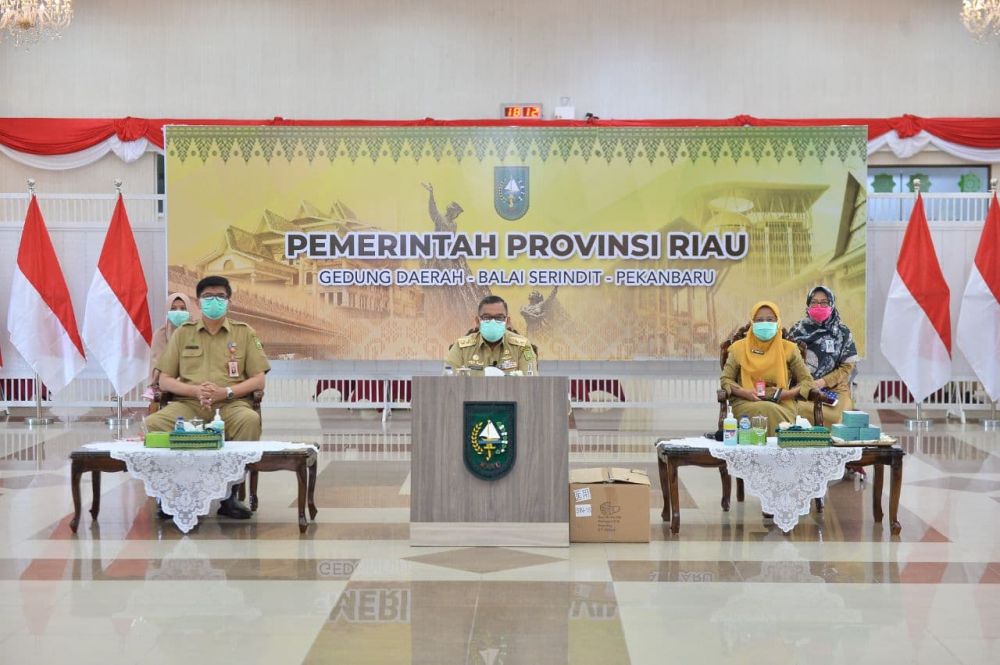 Pemprov Riau Terima Bantuan 800 Ribu Masker Dari Pemerintah Singapura