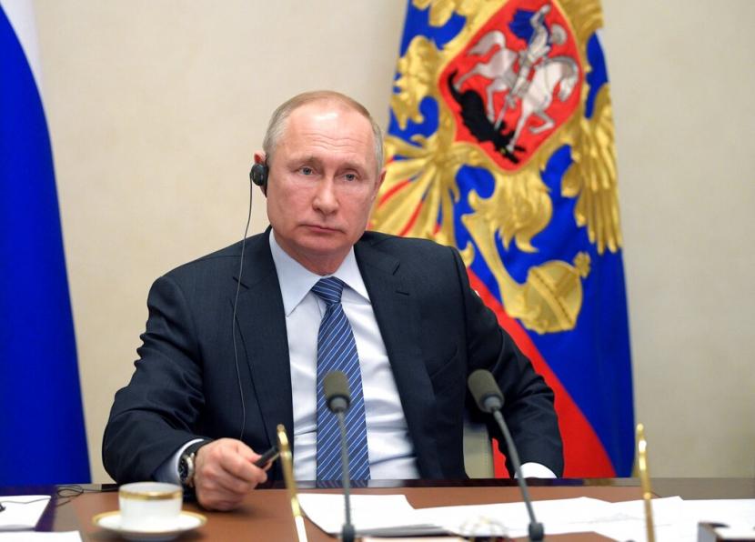 Putin: Pemimpin Daerah tak Boleh Santai Tangani Korona