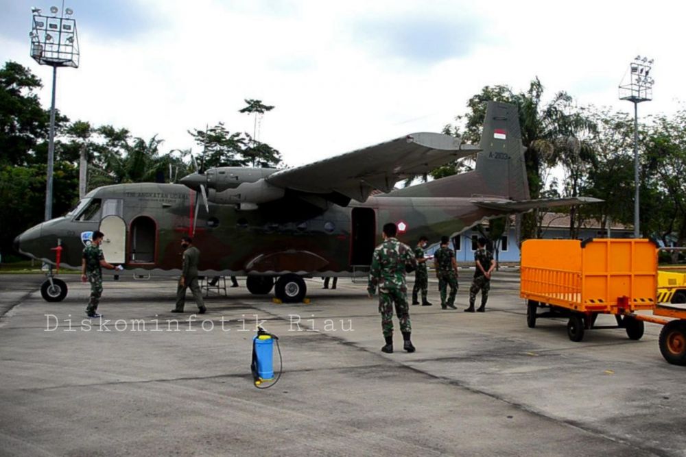 Satgas Karhutla Riau Semai 6.400 Kg Garam.