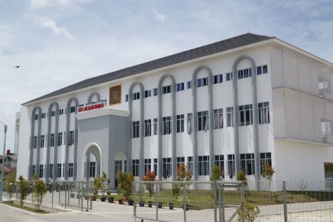 69 Guru dan Peserta Didik SMP IT Abdurrab Positif Covid-19