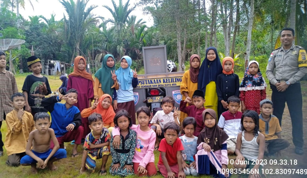 Sediakan Pusling, Polisi Bantu Tingkatkan Minat Baca Anak Pulau Terluar