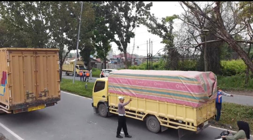 Polda Riau Perketat Pengawasan, 76 Kendaraan Terjaring Razia ODOL