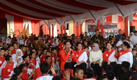 Presiden Hadiri Puncak Peringatan Hari Anak Nasional di Riau