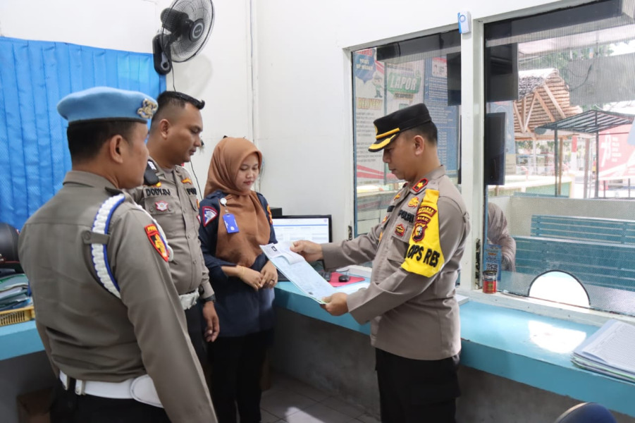 AKBP Andi Yul Tinjau sejumlah Tempat Layanan Publik di Polres Meranti