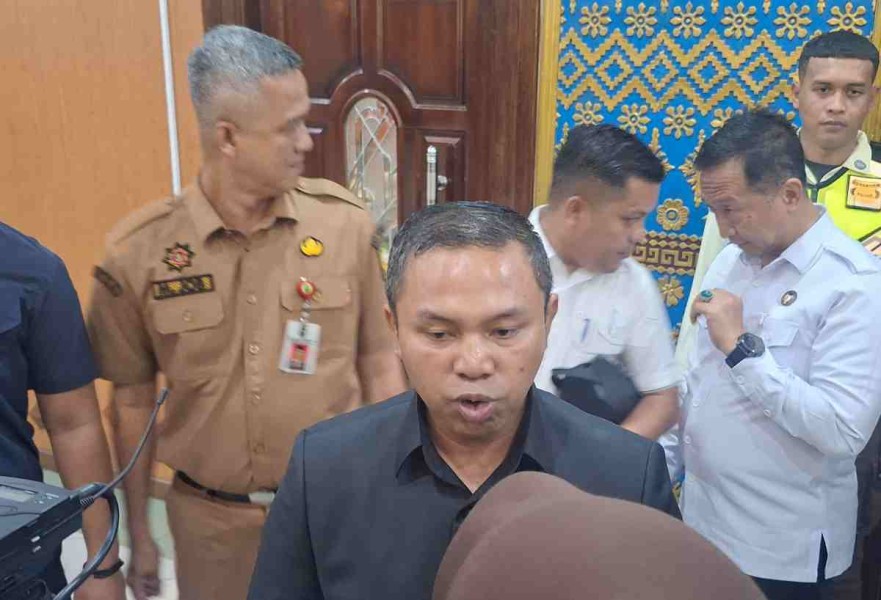 Gubri  Tanggapi Bonus PON yang Mandek, Abdul Wahid: Kalau Ada Duitnya, Kita Bayar