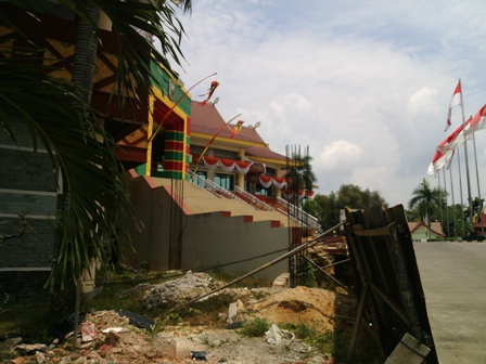 Menelusuri Jejak Korupsi Pada Proyek Eskalator Gedung DPRD Riau Dimasa Zulkadir