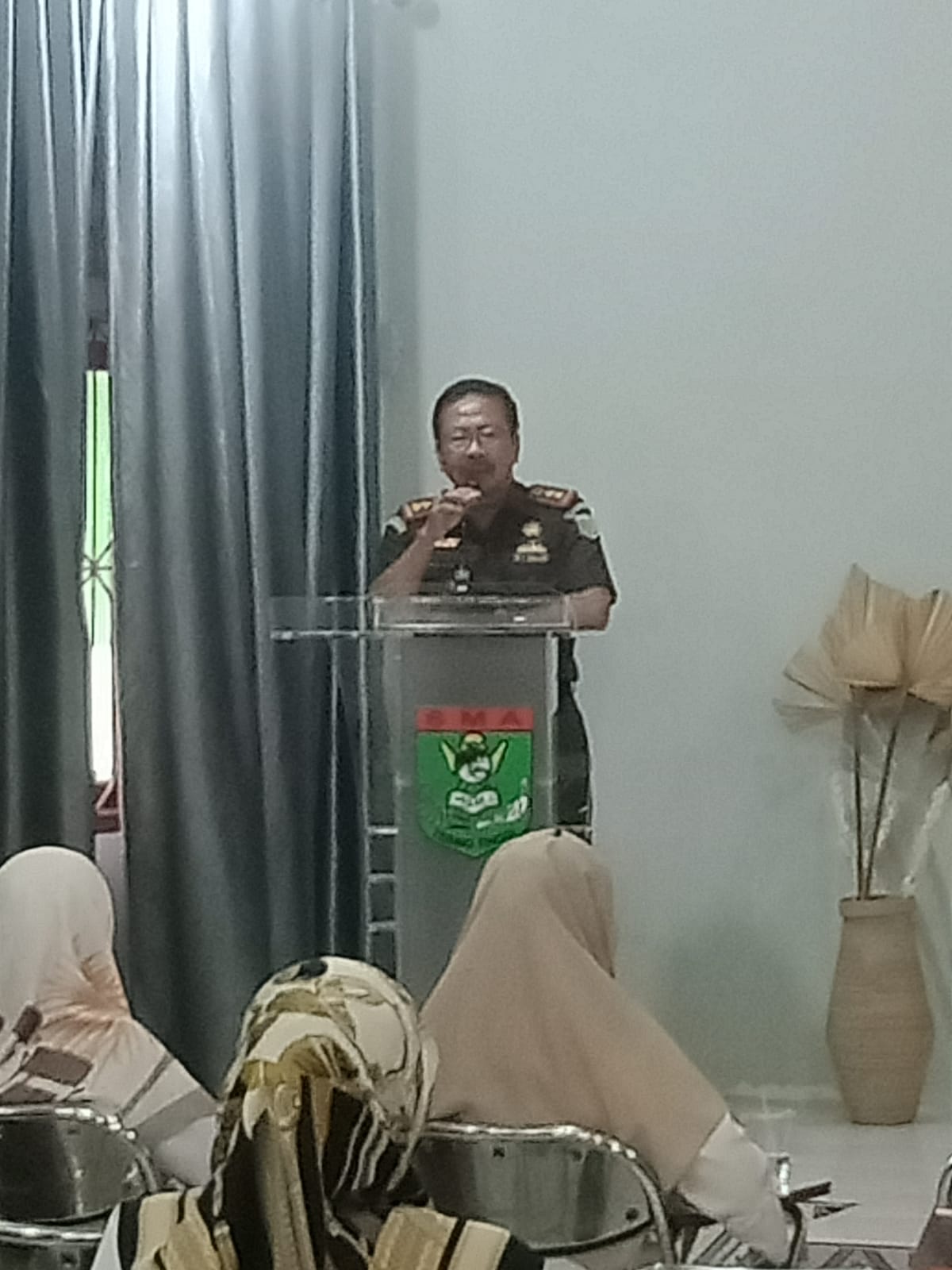 Kajari Meranti Lakukan Sosialisasi di SMA Negeri 1 Selatpanjang.