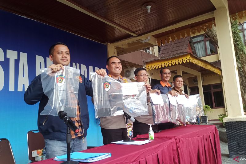 Polisi Simpulkan Mayat Wanita di DPRD Riau Karena Bunuh Diri