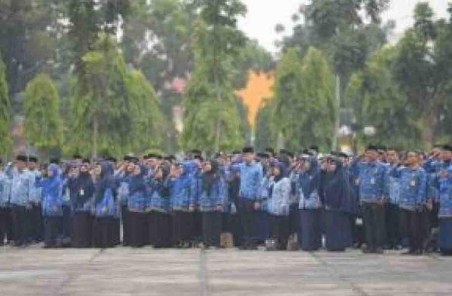 Ribuan PPPK Paruh Waktu Pemprov Riau Terima SK Pengangkatan di Gedung Daerah