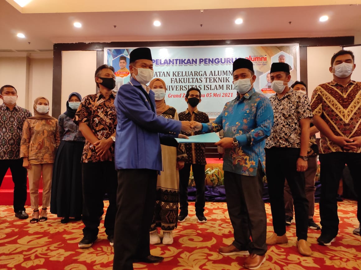 DPP IKA UIR Lantik Pengurus IKA Teknik Universitas Islam Riau Periode 2021 - 2025