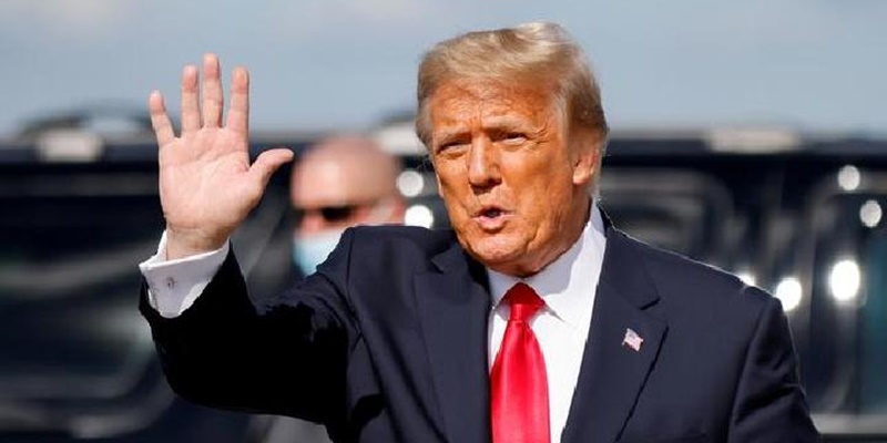 Remehkan Panitera Hakim, Trump Didenda Rp 79 Juta