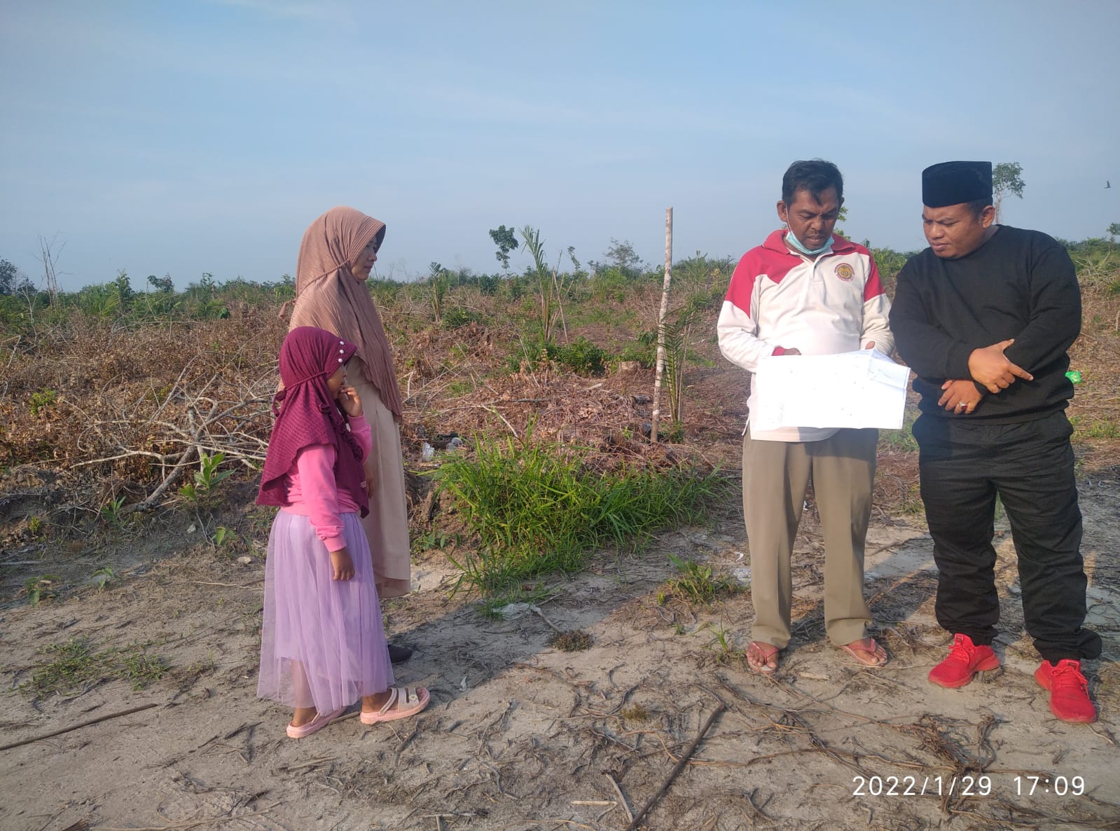 Ketua KAHMI Kampar Tinjau Lokasi Wakaf Tanah Gedung Pusgit HMI di Bangkinang