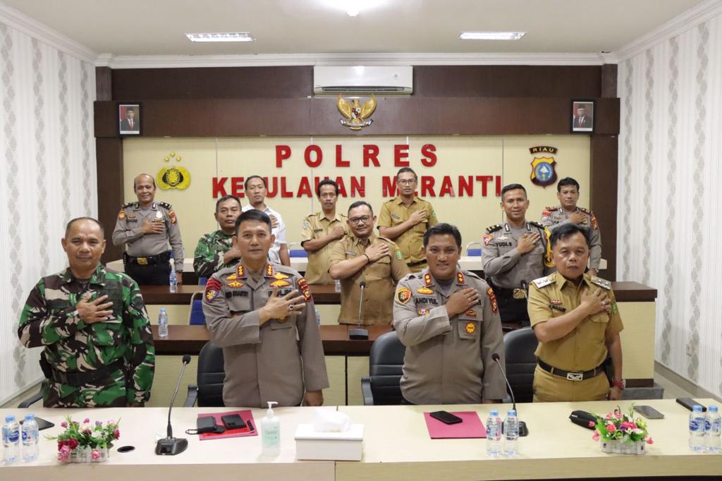 Gelar Rakor, Dir Polairud Polda Riau Bersama Wabup dan Kapolres Bahas Evaluasi Vaksinasi Merdeka 