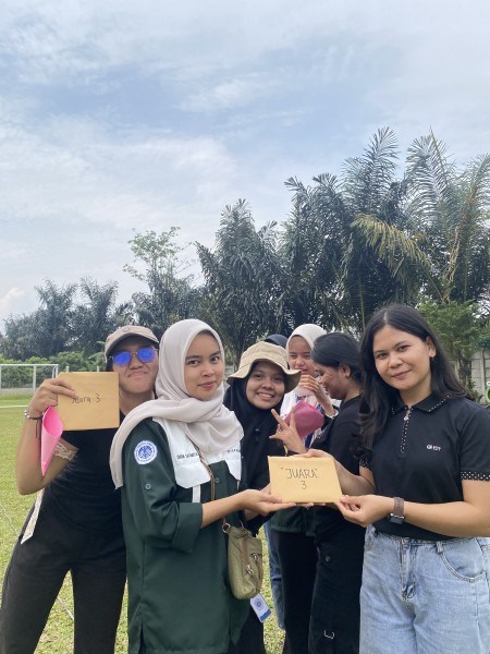Mahasiswa FEB UPBI Gelar College Gathering dan Pelantikan Perdana BEM di Taman Agrowisata Tenayan Raya