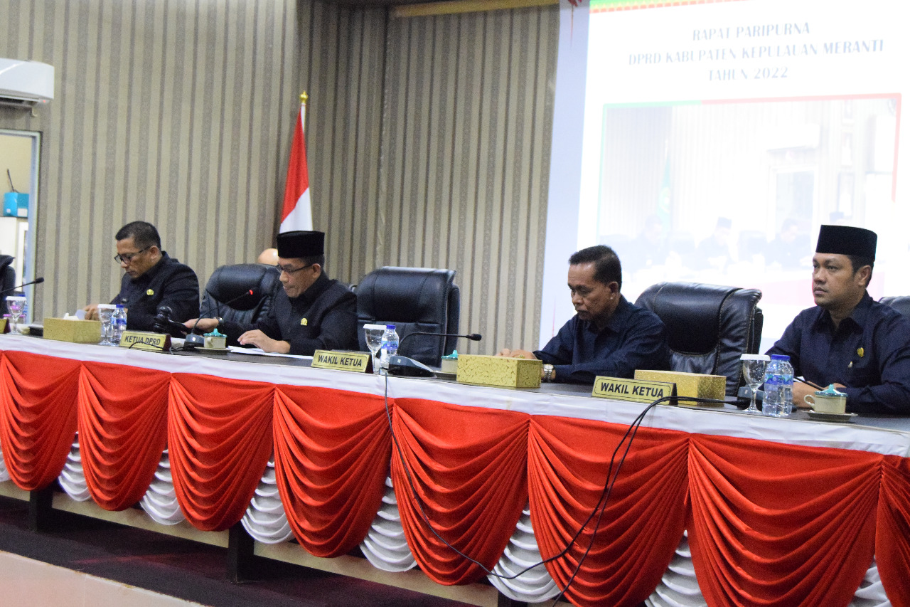 Fraksi-fraksi DPRD Sampaikan Pandangan Umum Terhadap Ranperda Penyertaan Modal Pemkab kepada BUMD PT