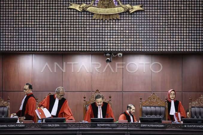 Komisi II Kaji Gugatan Syarat Ijazah SMA Capres-Cawapres di RUU Pemilu