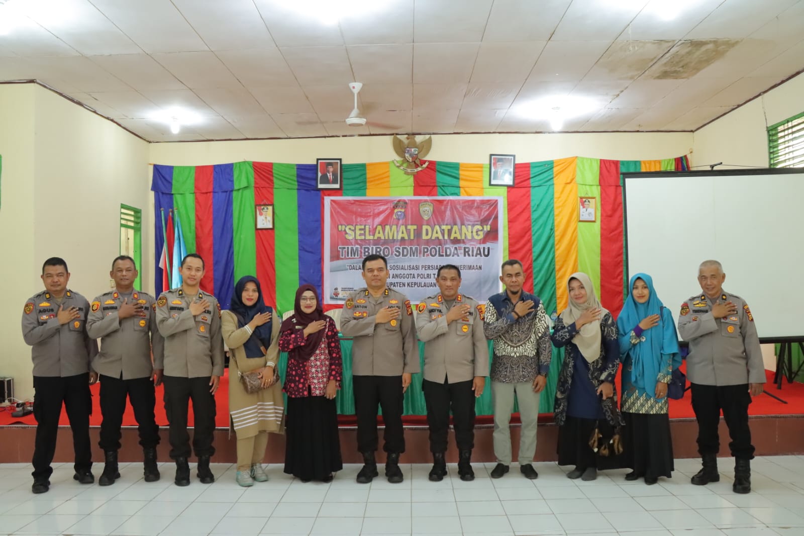 Tim Biro SDM Polda Riau Sosialisasikan Penerimaan Calon Anggota Polri di SMAN 2 Tebingtinggi