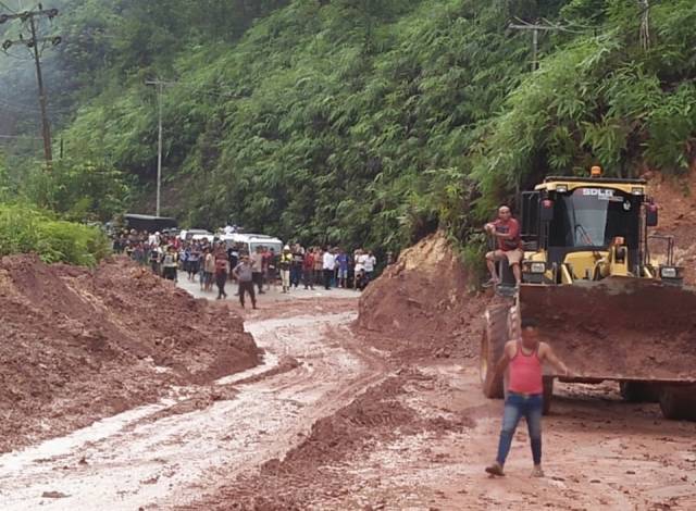 PUPR Riau Siagakan Alat Berat untuk Siaga Bencana