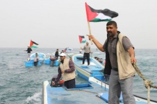 Blokade Laut Israel dipatahkan Kapal Nelayan Gaza 