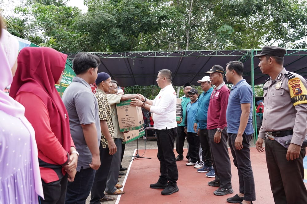 Bupati HM Adil Buka Secara Resmi Open Turnamen Bola Voly Kampung Lukun Cup I 
