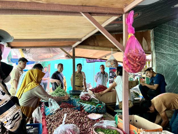 Harga Ayam Ras di Pekanbaru Tembus Rp33 Ribu Perkilogram