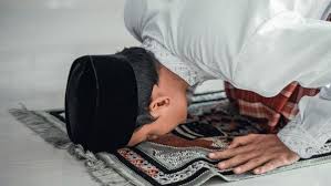 Hal-hal yang Makruh Dilakukan Dalam Shalat